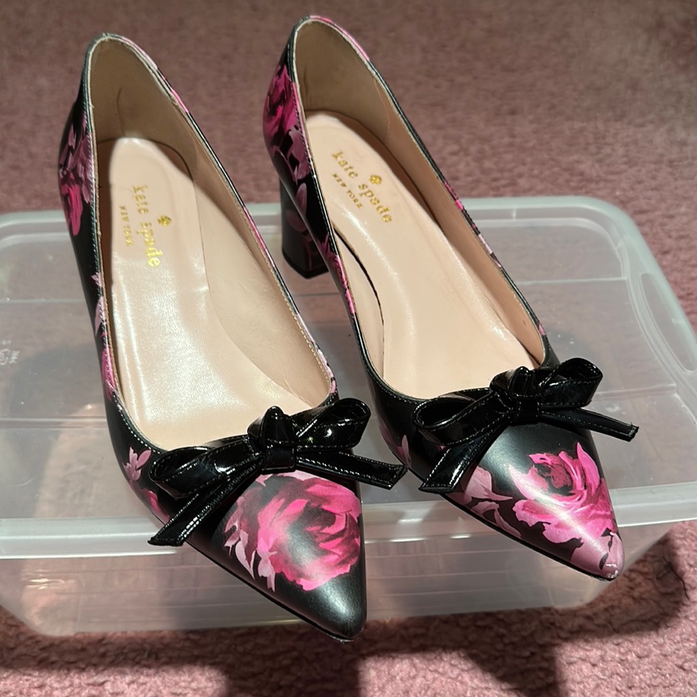 Gorgeous Kate Spade Hawthorne Rose shoe